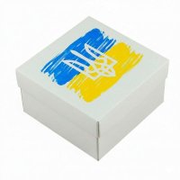 Коробка премиум белая с Украинской символикой